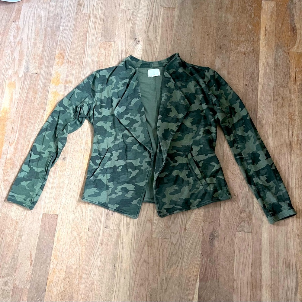 Caslon Camo Sweatshirt Blazer | Size M